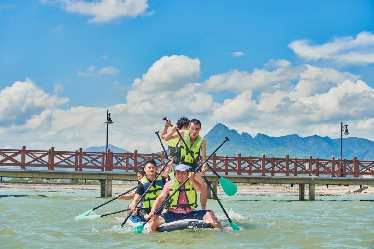 惠州富力湾帆船出海+极限飞盘+浆板清爽2日团建！