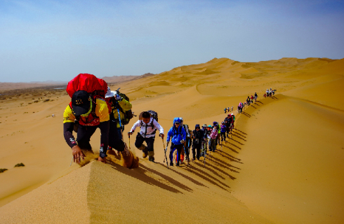 大漠征途 | 腾格里沙漠66km徒步挑战赛