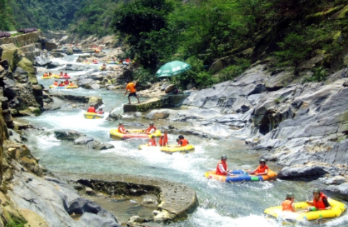 清远|玄真漂流+山水乐园+牛鱼嘴2天1夜团建